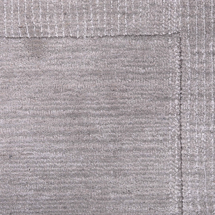 Grey Hand-Tufted Wool Rug – Understated Luxury in Every Thread