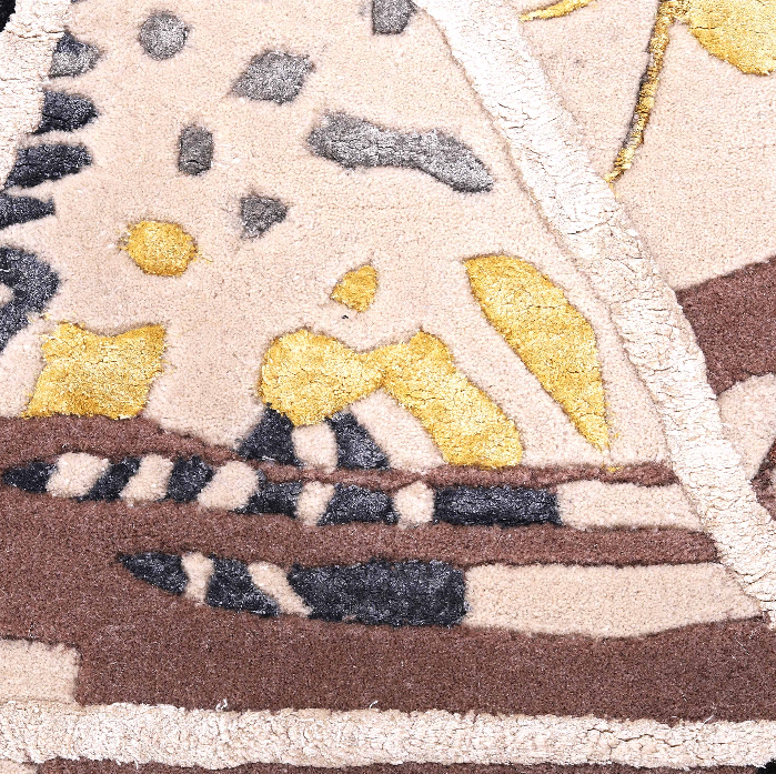 PEQURA Ornamental Triangle Grid Wool Carpet – Handwoven Geometric Patchwork Rug