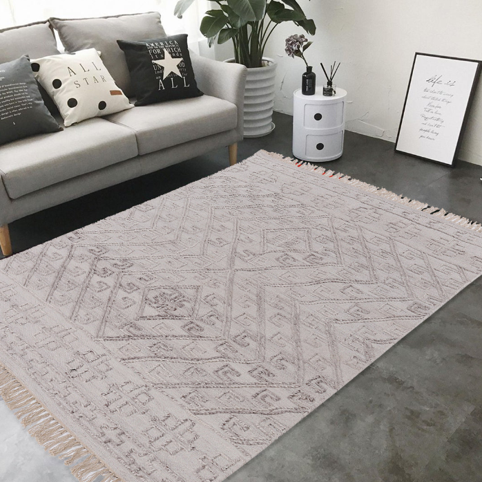 PEQURA Symmetrical Diamond Motif Wool & Cotton Carpet – Handwoven Tribal-Inspired Geometric Rug