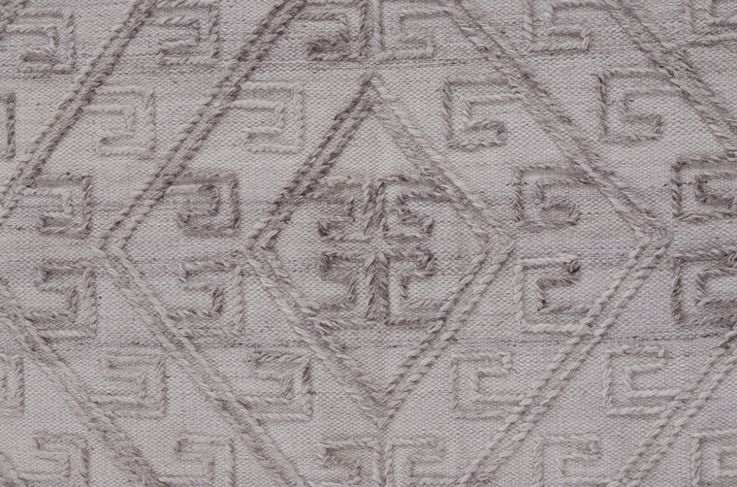 PEQURA Symmetrical Diamond Motif Wool & Cotton Carpet – Handwoven Tribal-Inspired Geometric Rug