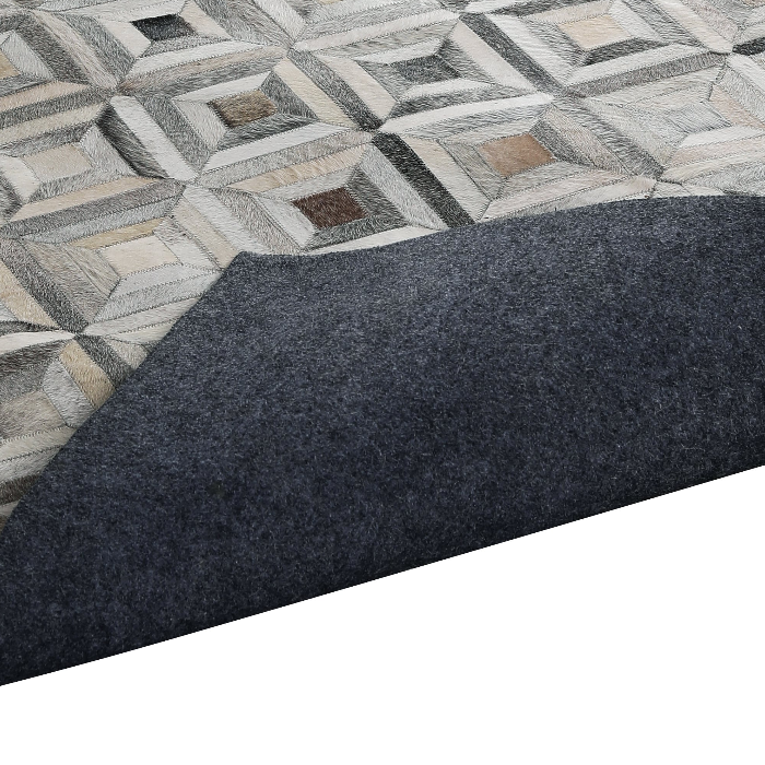 PEQURA Dimensional Diamond Grid Wool Carpet – Handwoven 3D Illusion Rug in Gray, Black & Beige