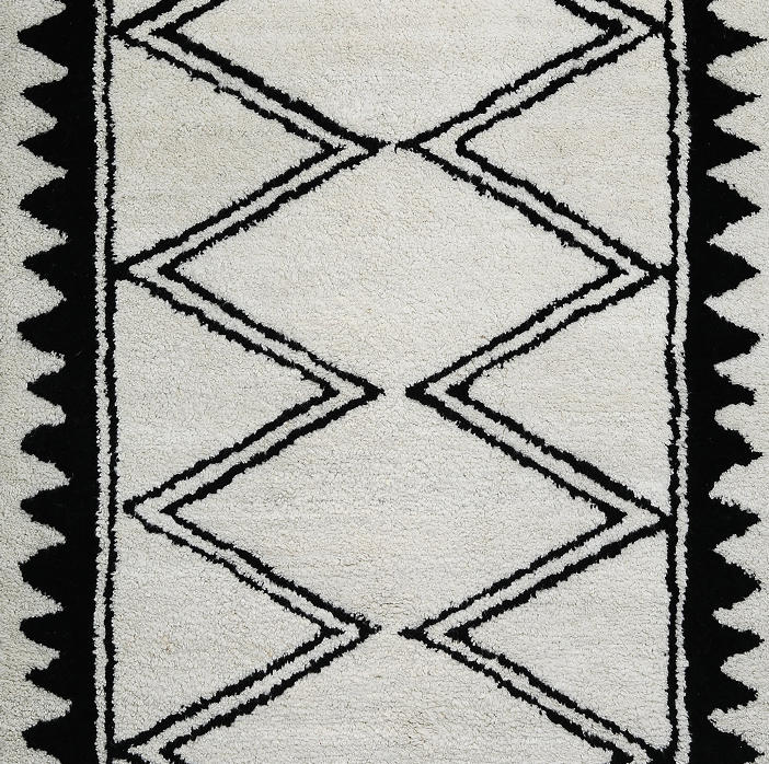 PEQURA Zigzag & Triangle Border Wool Carpet – Tribal Minimalist Rug in Black & Beige