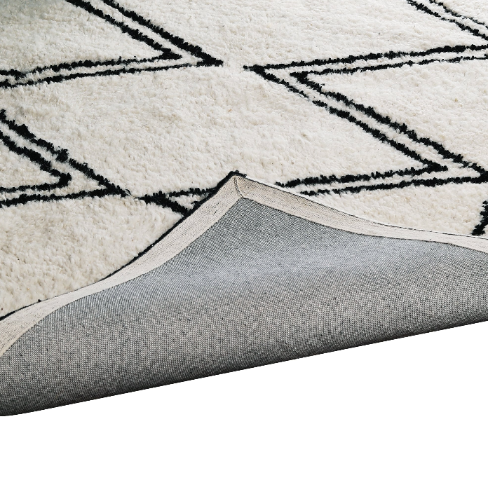 PEQURA Zigzag & Triangle Border Wool Carpet – Tribal Minimalist Rug in Black & Beige