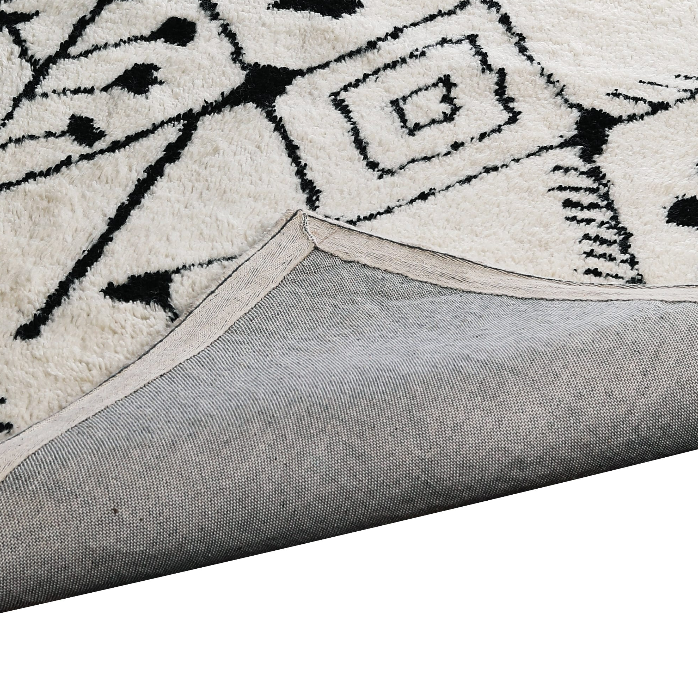 PEQURA Ethnic Diamond Motif Wool Carpet – Handwoven Tribal-Inspired Rug in Cream & Black