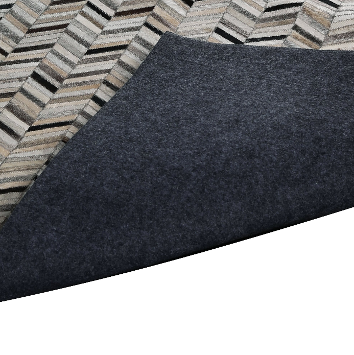 PEQURA Wool Herringbone Rug – Handwoven Taupe & Gray Carpet