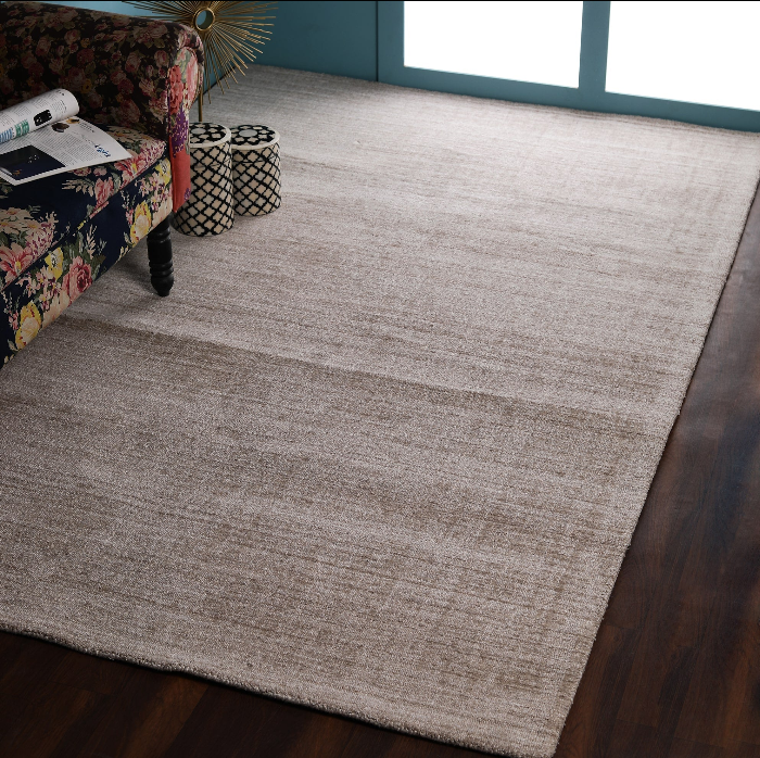 PEQURA Wool Beige-Gray Handwoven Rug – Minimalist Textured Carpet for Modern & Rustic Interiors