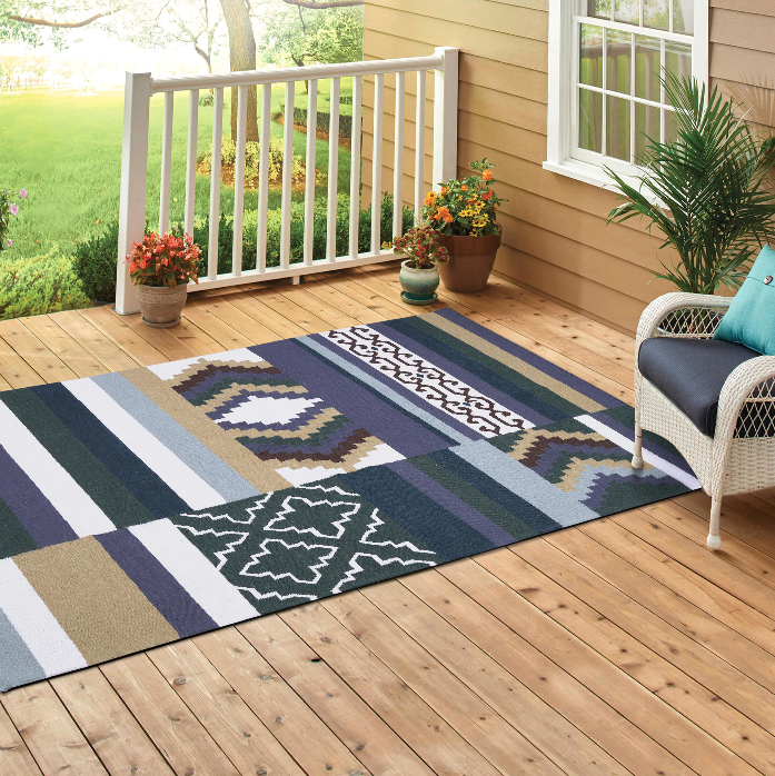 Split Vertical Wool Carpet – Tribal Geometric Elegance