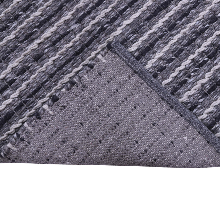 Black and Grey, Hand-woven, Wool PEQURA Rug